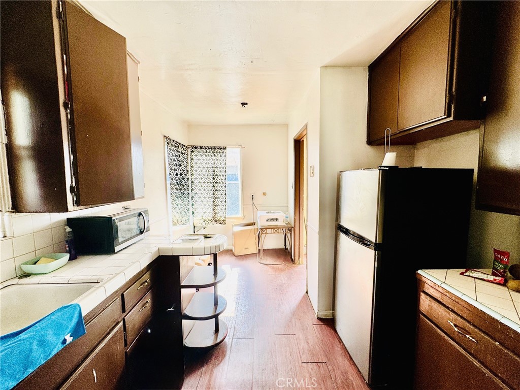 1807 Shamrock Property Photo 8