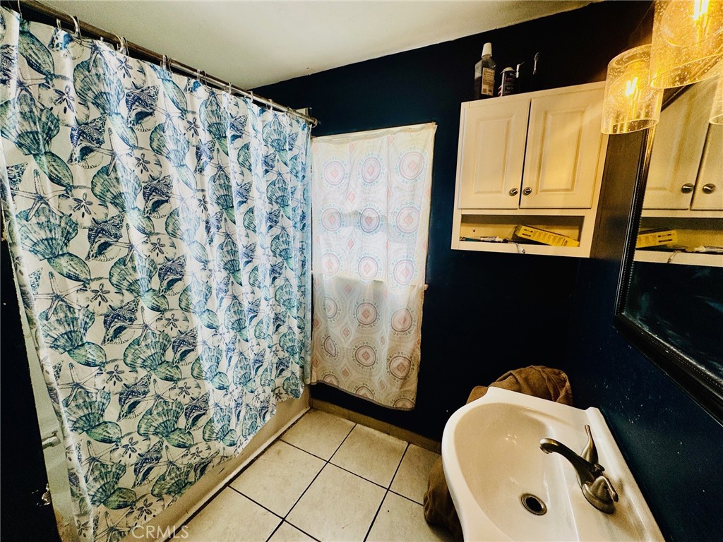 1807 Shamrock Property Photo 10