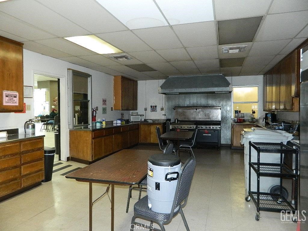 1124 Baker Property Photo 20