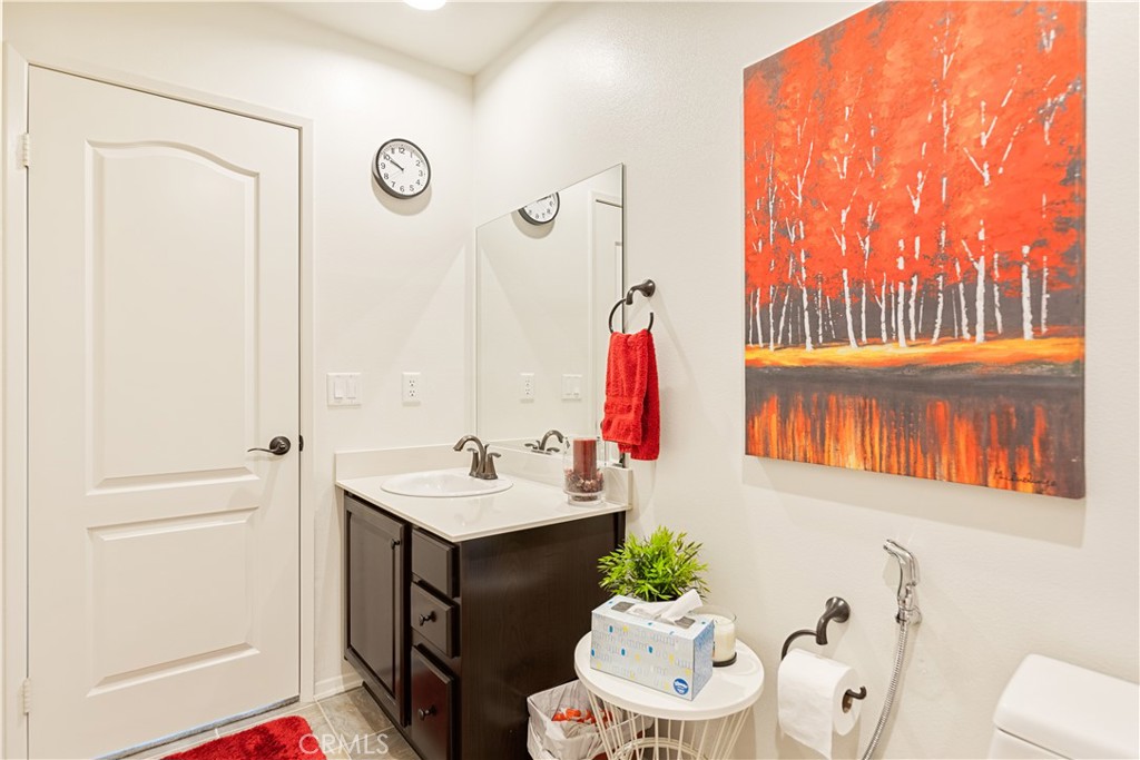 38113 Versailles Property Photo 14