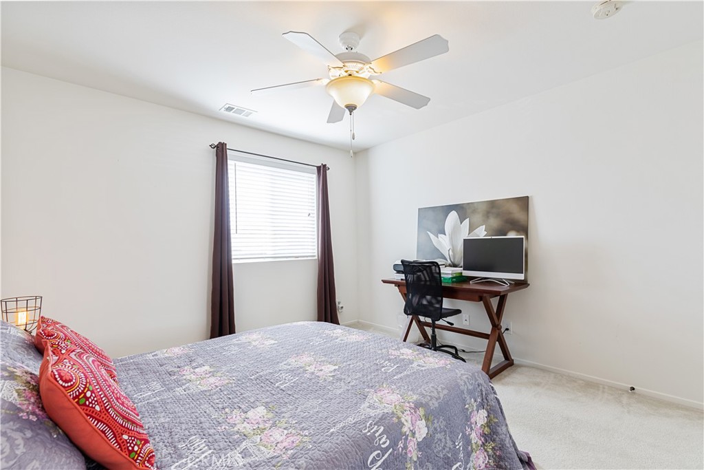 38113 Versailles Property Photo 17