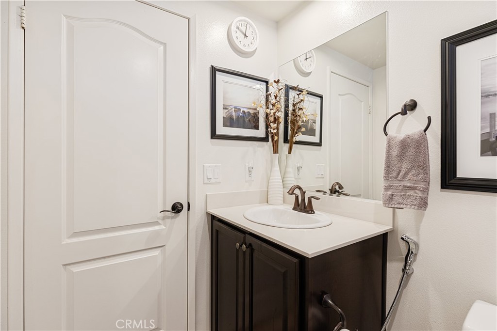 38113 Versailles Property Photo 25