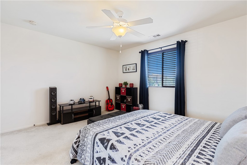 38113 Versailles Property Photo 26