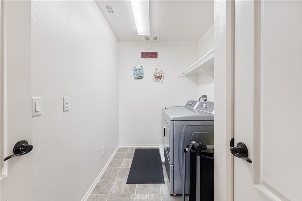 38113 Versailles Property Photo 29