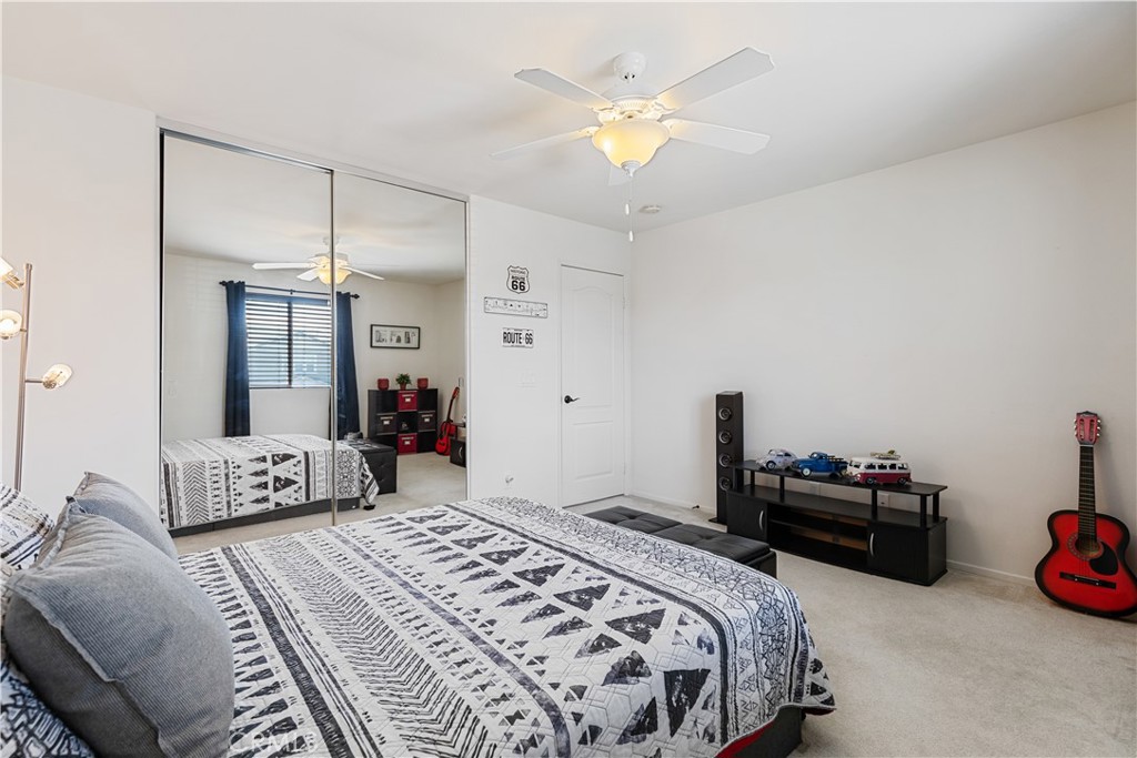 38113 Versailles Property Photo 36