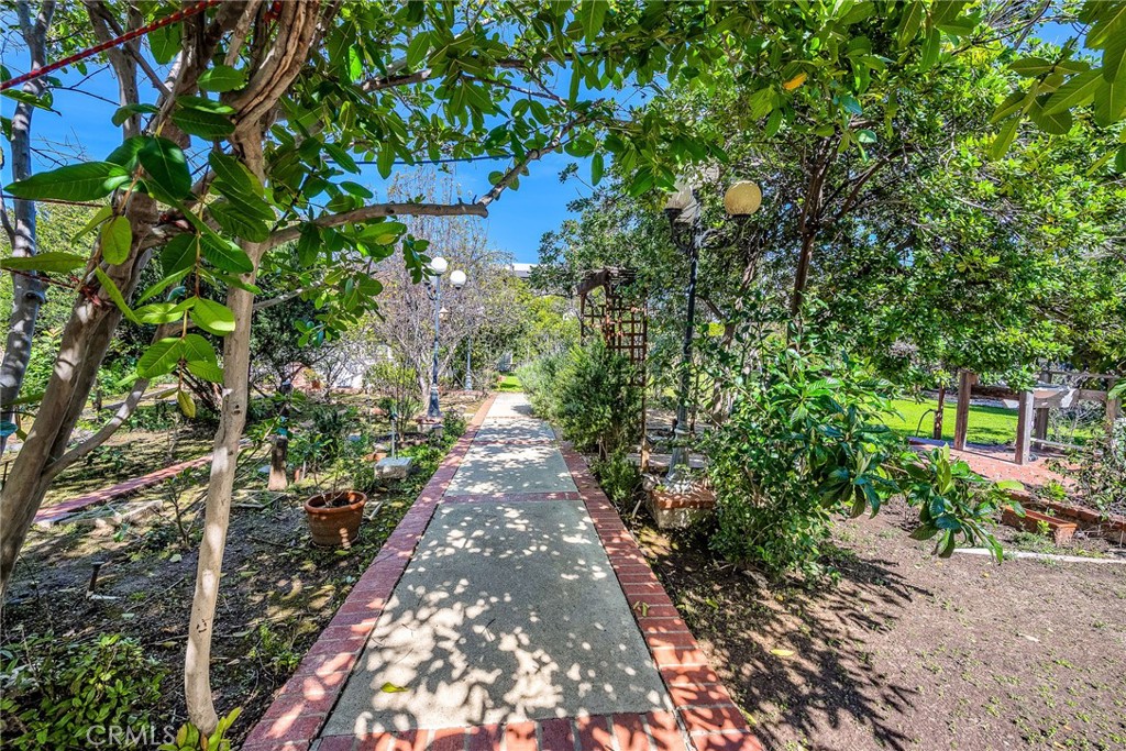 18423 Linnet Property Photo 49