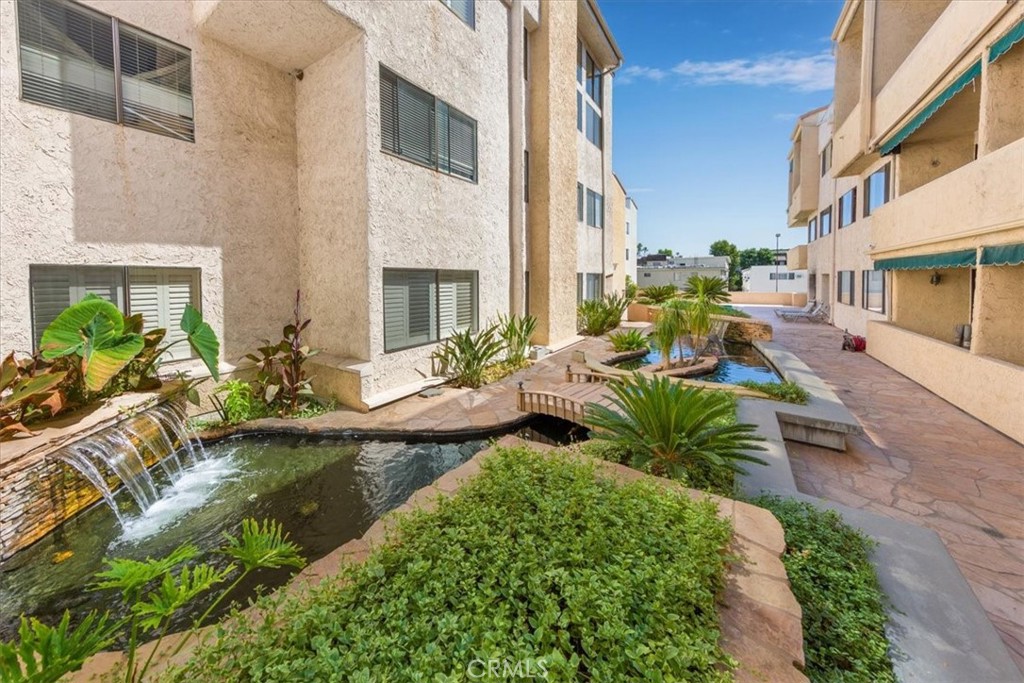 5310 Zelzah Unit 114 Property Photo 12