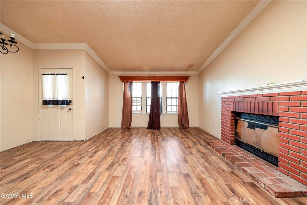 43319 27th W Property Photo 5