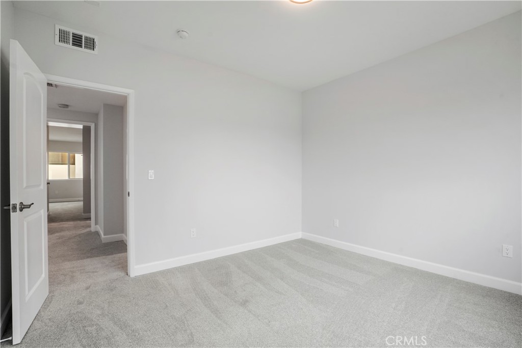 227 E Burbank C Property Photo 28