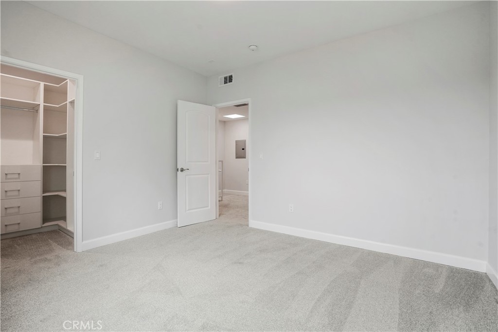 227 E Burbank C Property Photo 29