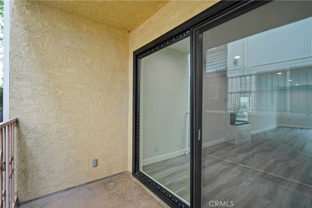 227 E Burbank C Property Photo 34