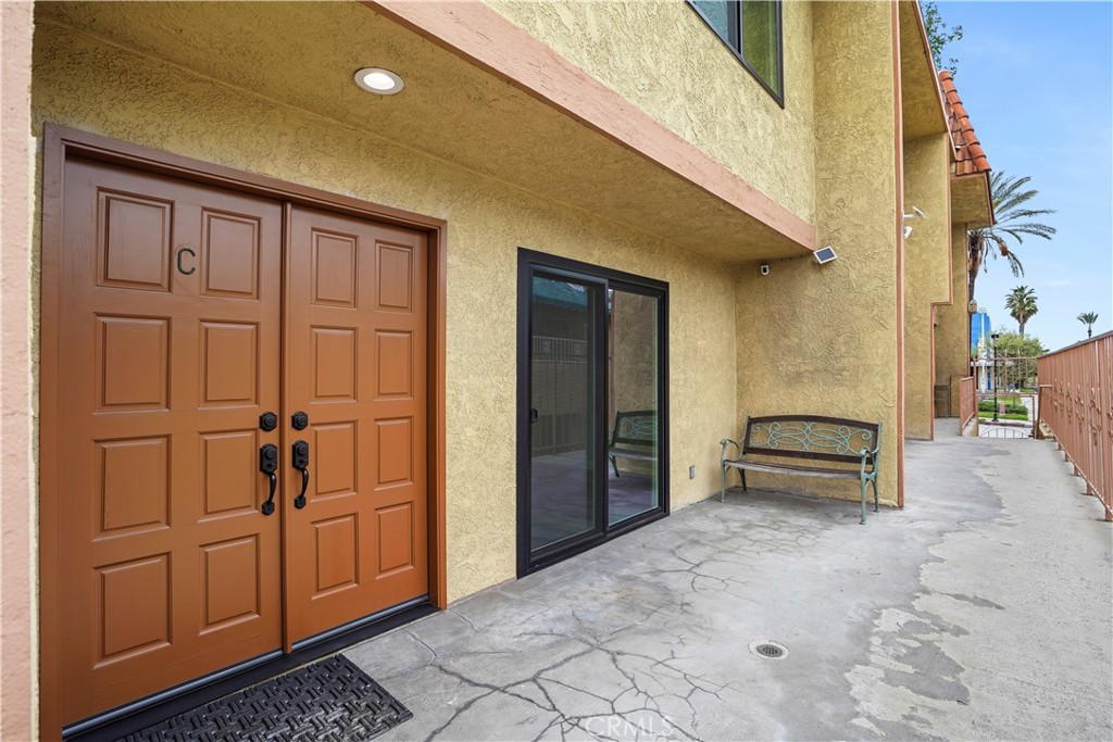 227 E Burbank C Property Photo 35