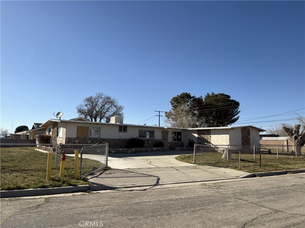 12401 El Mirage Street Property Photo 1