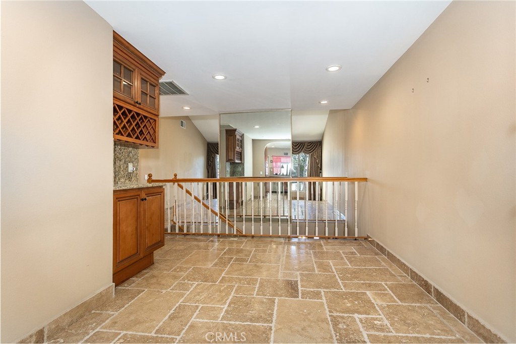 19519 Rinaldi #55 Property Photo 5