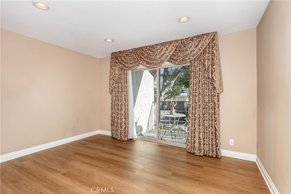 19519 Rinaldi #55 Property Photo 14