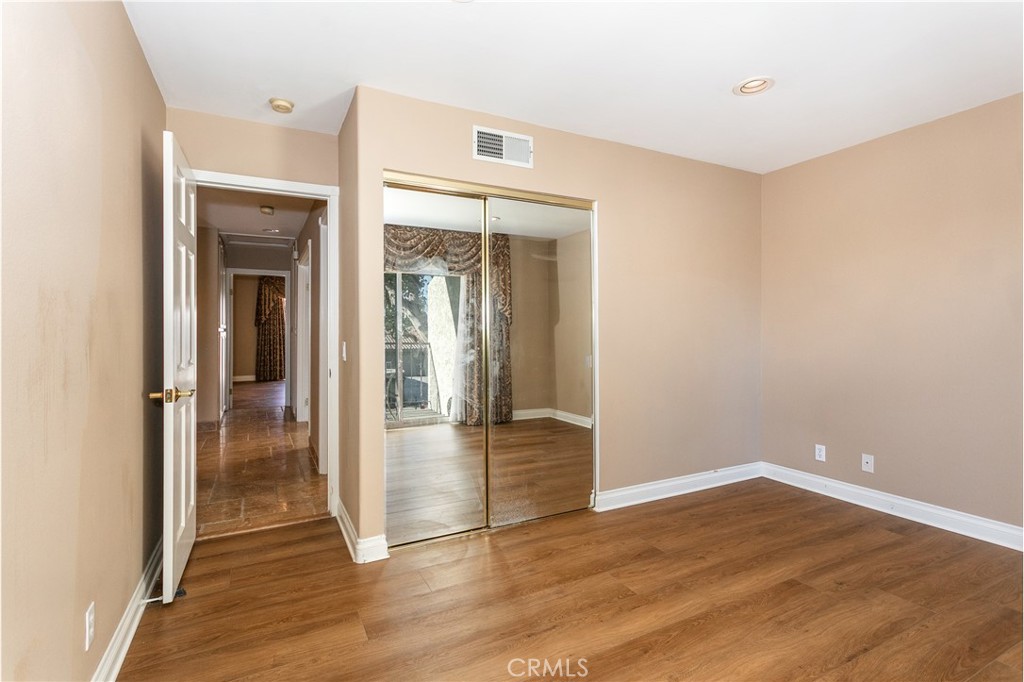 19519 Rinaldi #55 Property Photo 15