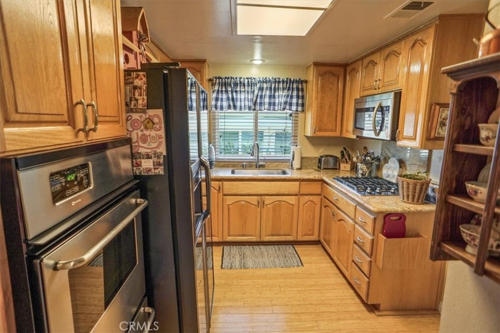 19334 Oak Crossing Property Photo 6