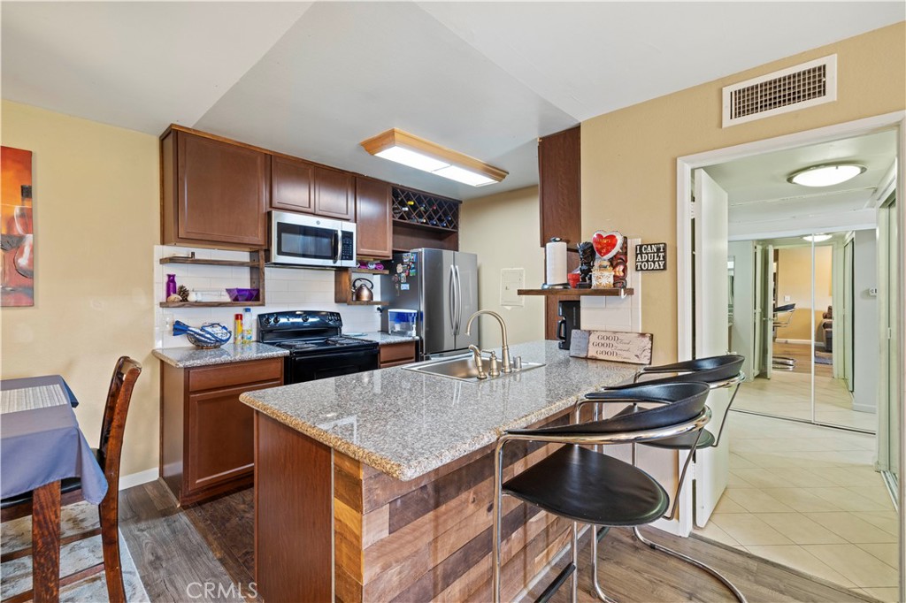 23515 Lyons Avenue 277 Property Photo 6