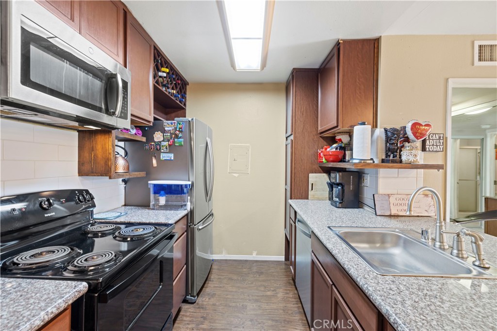 23515 Lyons Avenue 277 Property Photo 8