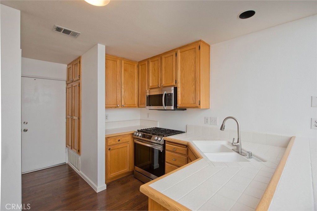 28415 Seco Canyon Road 125 Property Photo 3