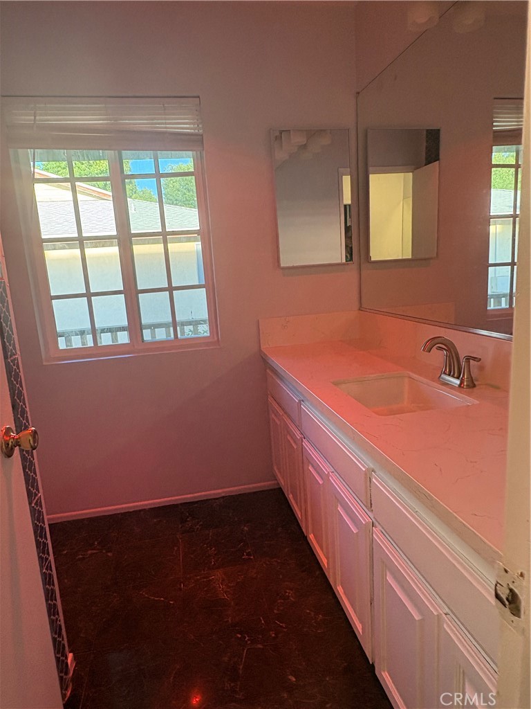 8105 Canby 4 Property Photo 6