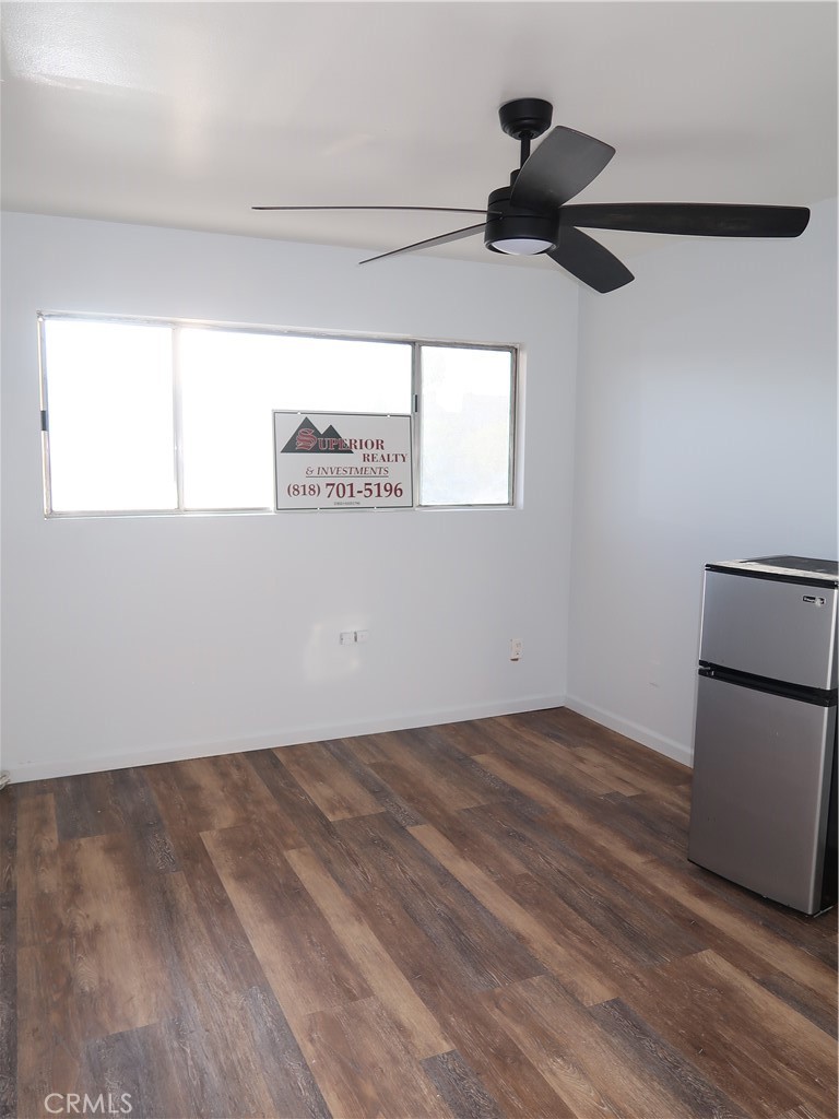 8105 Canby 4 Property Photo 15