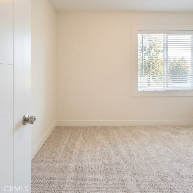 6550 Balboa Property Photo 4