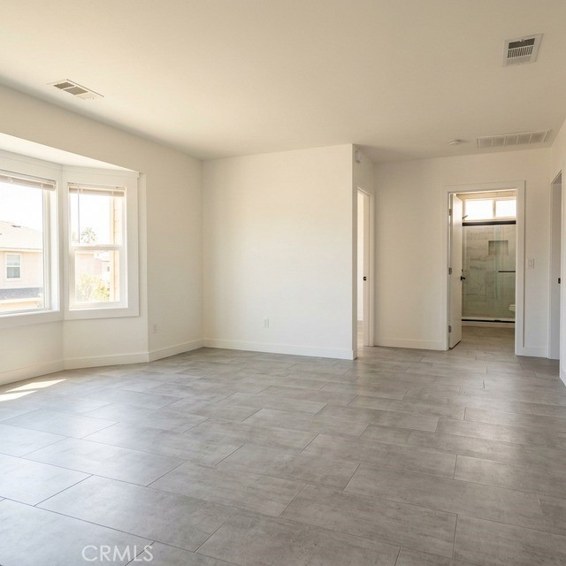 6550 Balboa Property Photo 5