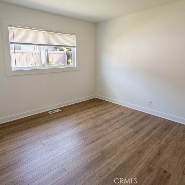 6550 Balboa Property Photo 6