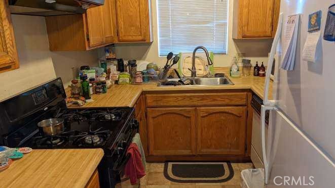 6550 Balboa Property Photo 10