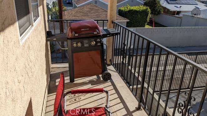 6550 Balboa Property Photo 19