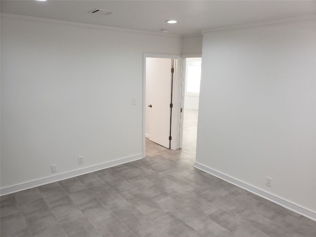 6550 Balboa Property Photo 32