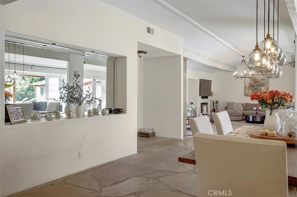23130 Oxnard Street Property Photo 12