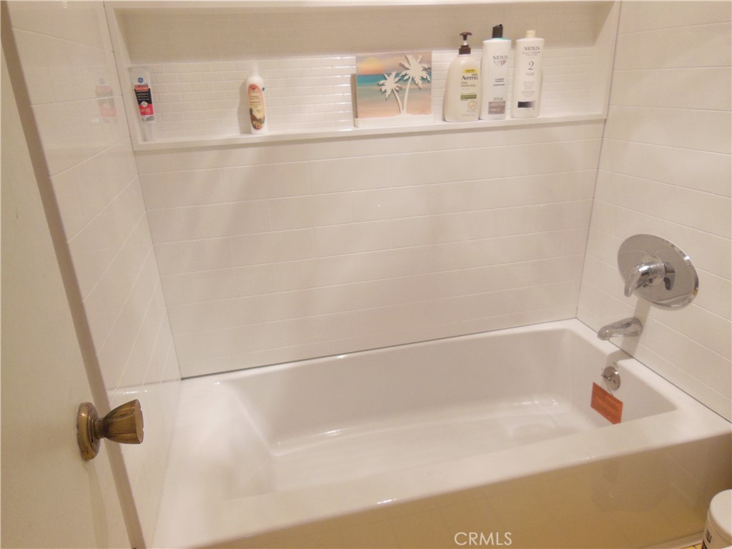 23515 Lyons Avenue 116 Property Photo 8