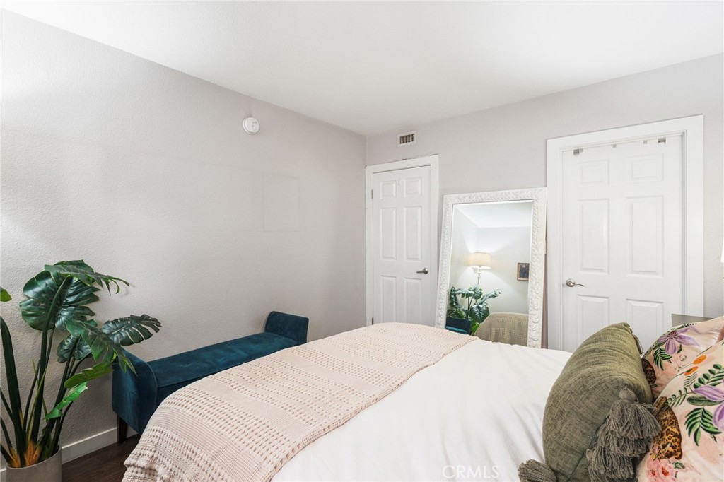 141 S Clark Drive 326 Property Photo 22