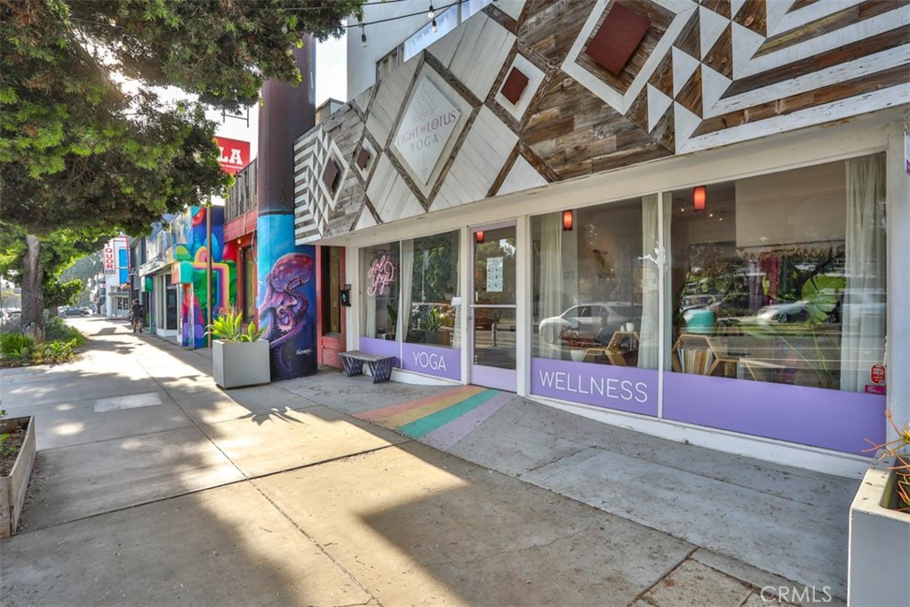 12513 Venice Property Photo 3