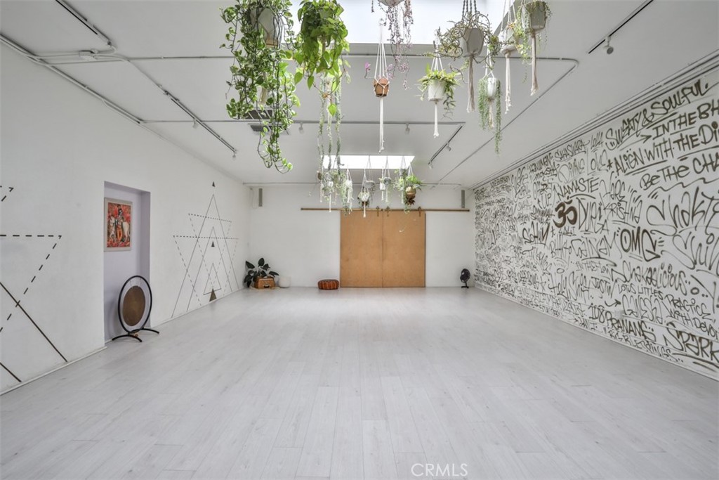 12513 Venice Property Photo 11