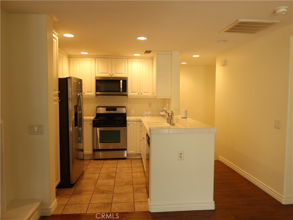 28382 Mirabelle Property Photo 24