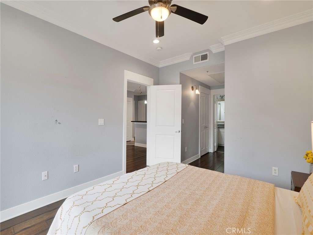 24507 Town Center 7418 Property Photo 16