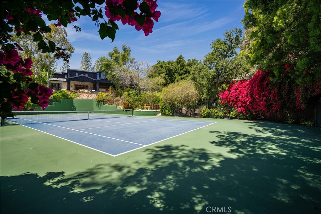 24341 Rolling View Road Property Photo