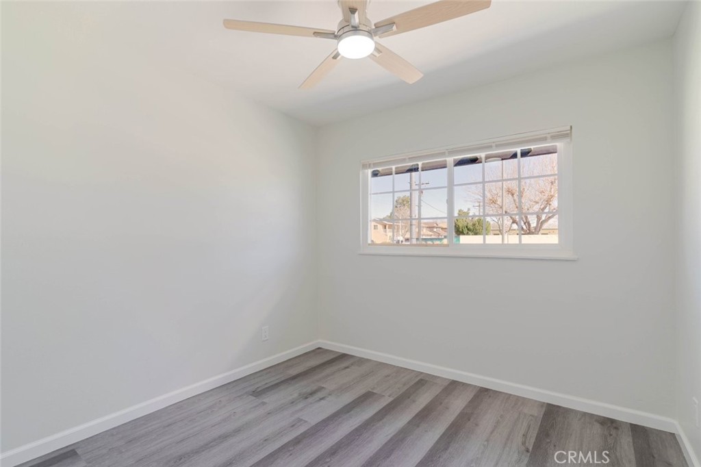 44961 5th Street E Property Photo 15