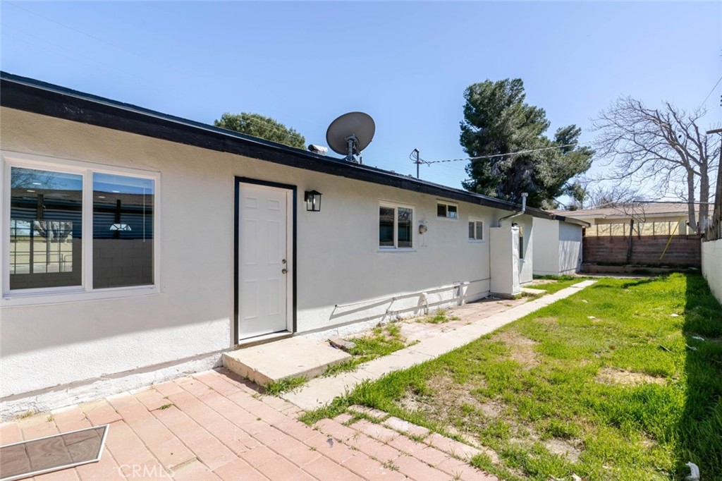 44961 5th Street E Property Photo 24