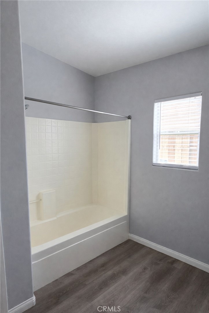7507 Cross Glade Property Photo 8
