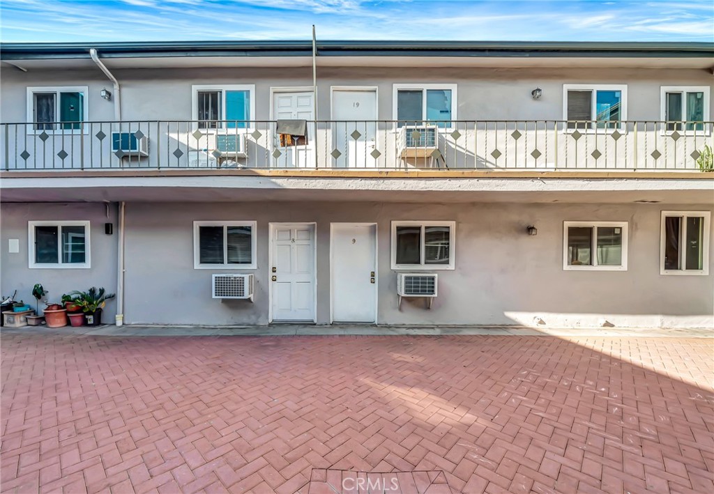 6735 Elmer 9 Property Photo 5