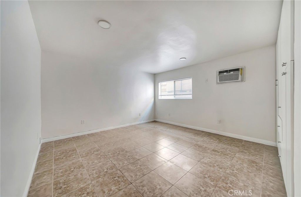 6735 Elmer 9 Property Photo 20