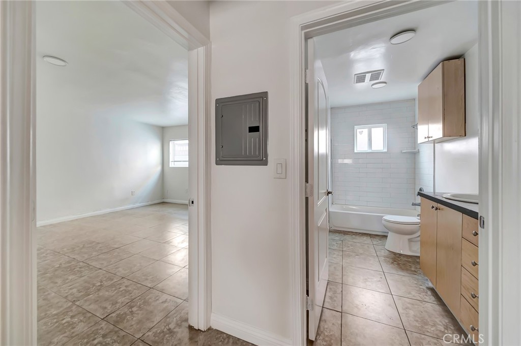 6735 Elmer 9 Property Photo 22