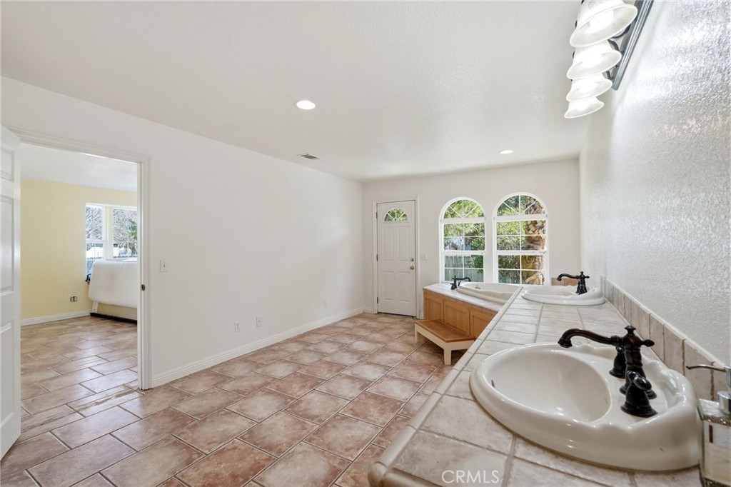 7321 Birch Avenue Property Photo 20