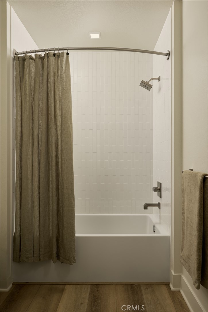 21010 Erwin Street 439 Property Photo 48