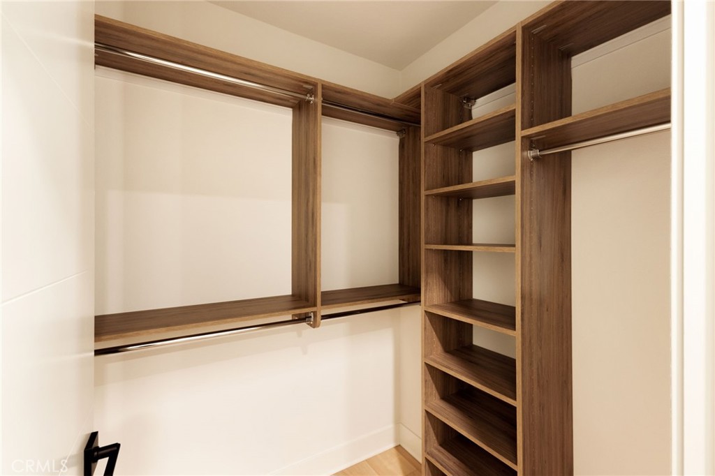 21010 Erwin Street 439 Property Photo 54