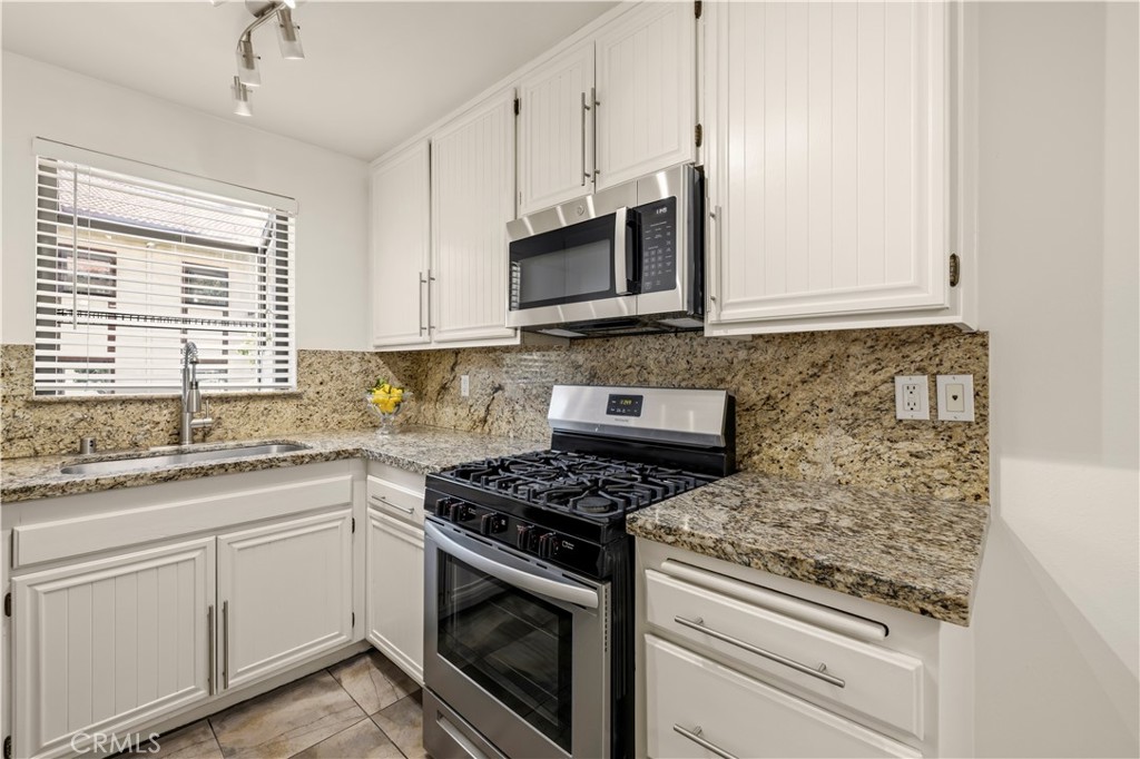 18193 Sundowner Way 815 Property Photo 6